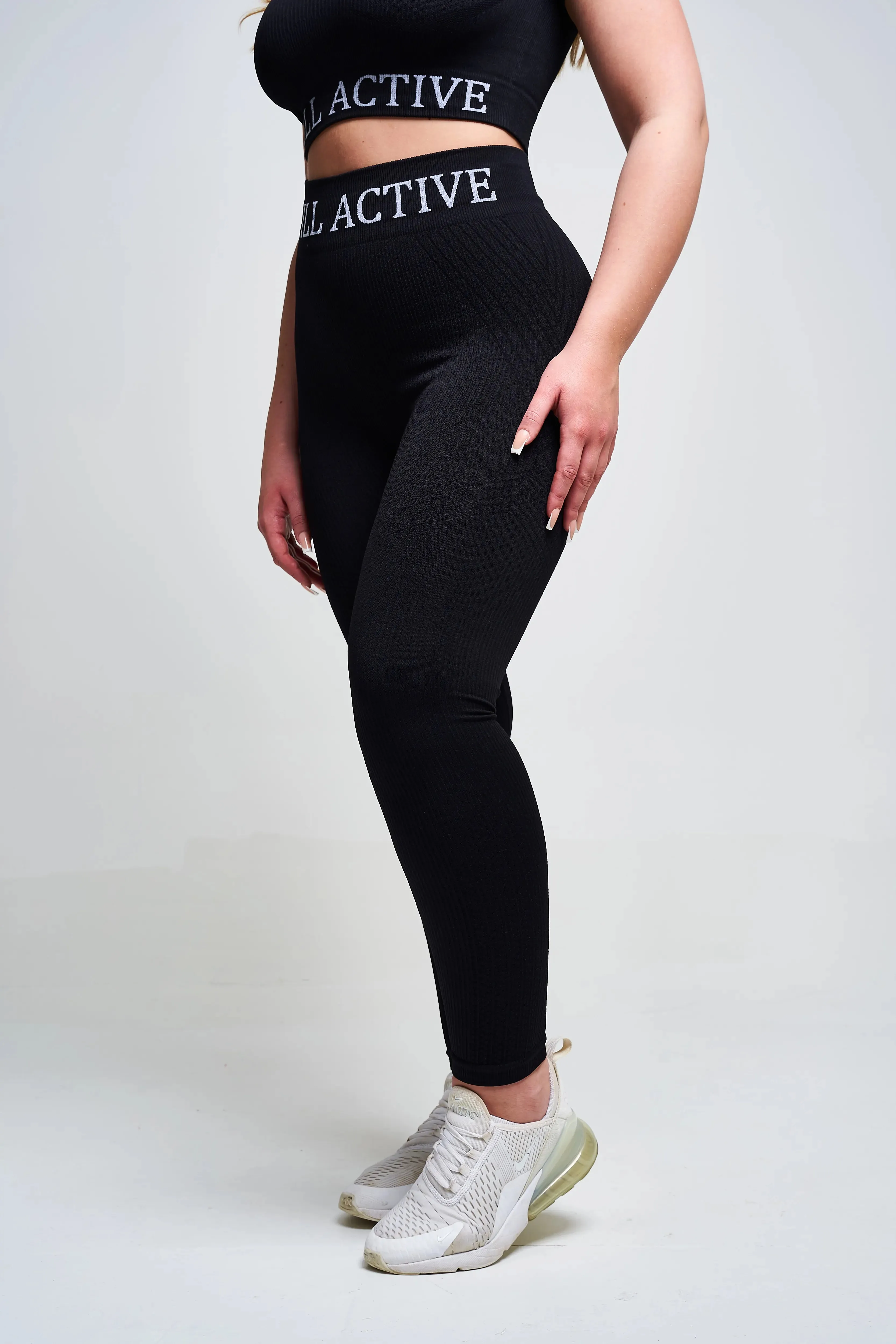 Avora Panel Recycled Seamless Legging – Black