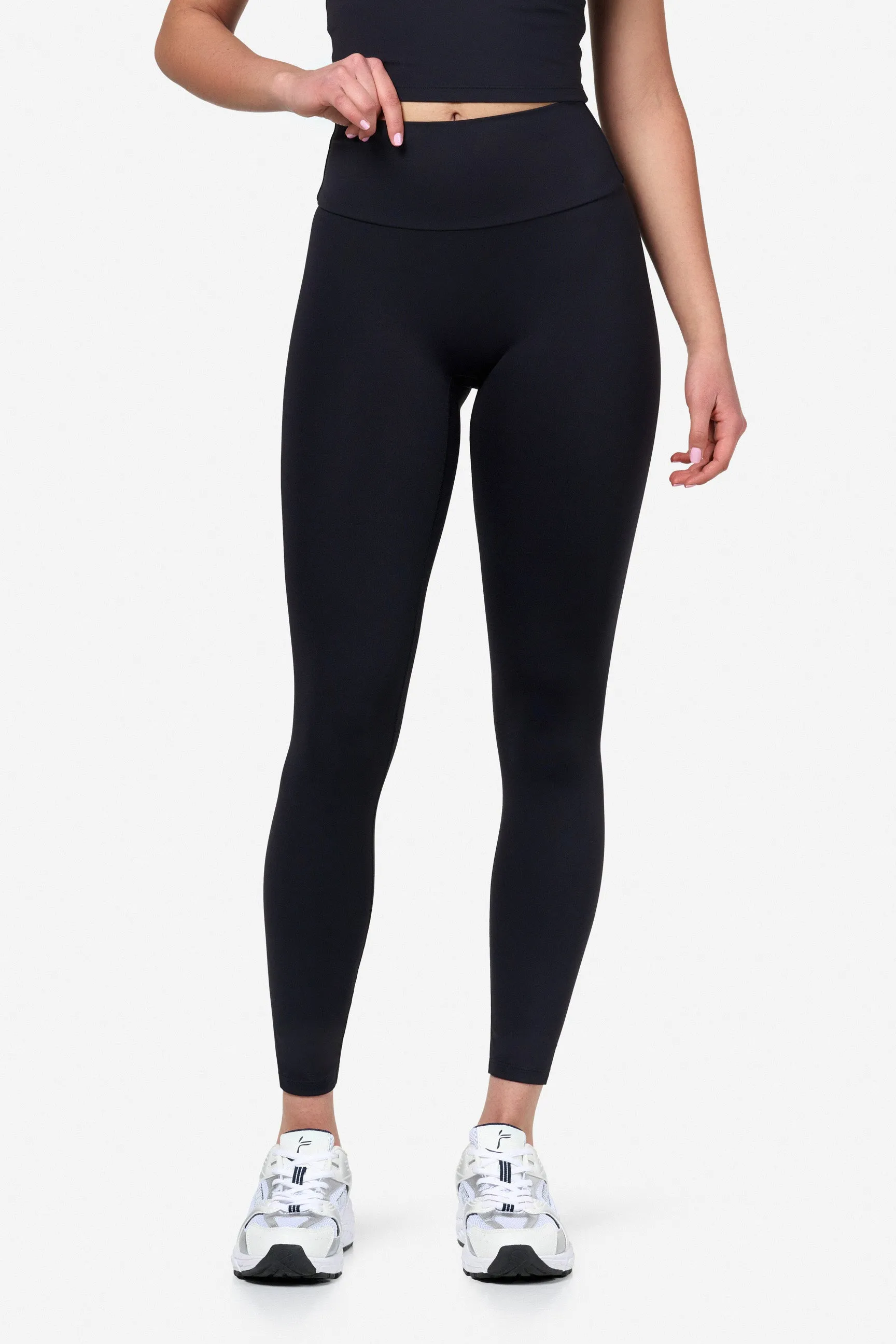 Black Signature Leggings