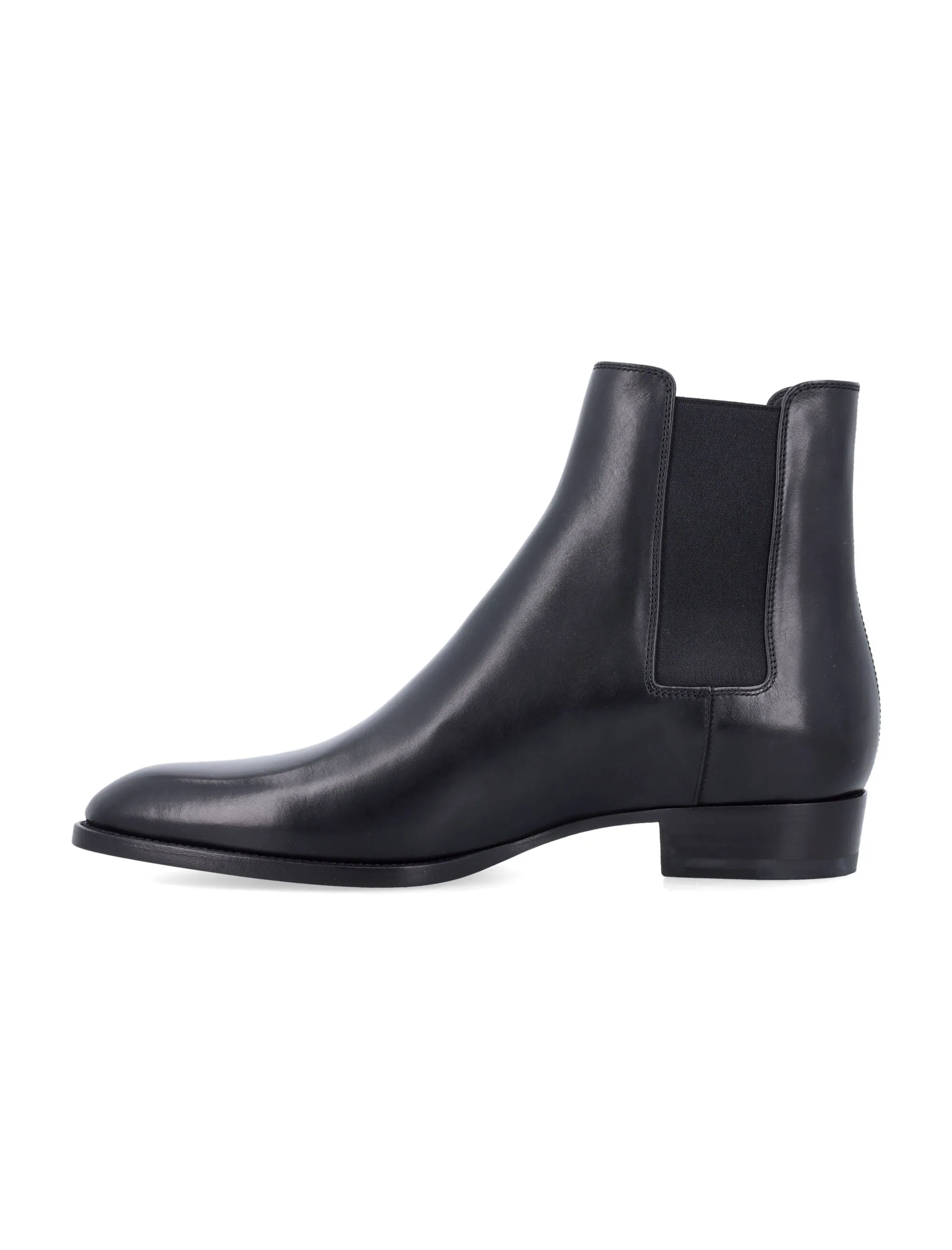 CHELSEA BOOTS