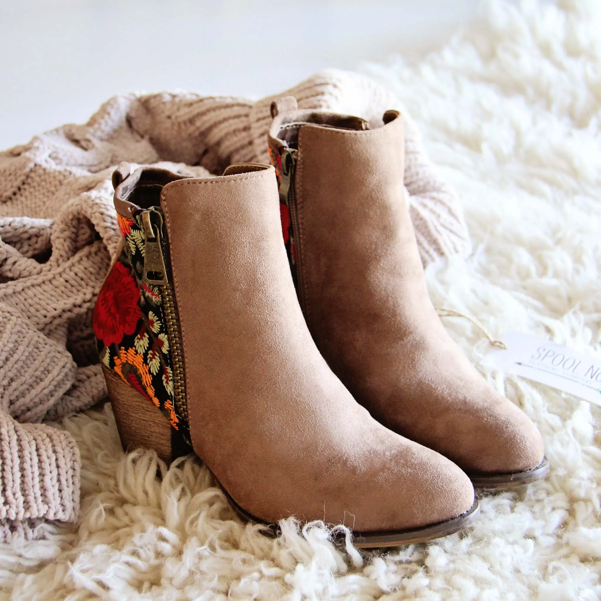 Lovell Boots in Taupe