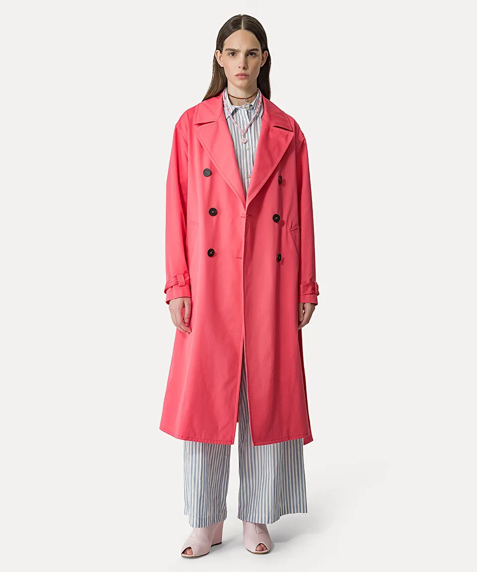 trench coat in waterproof gabardine