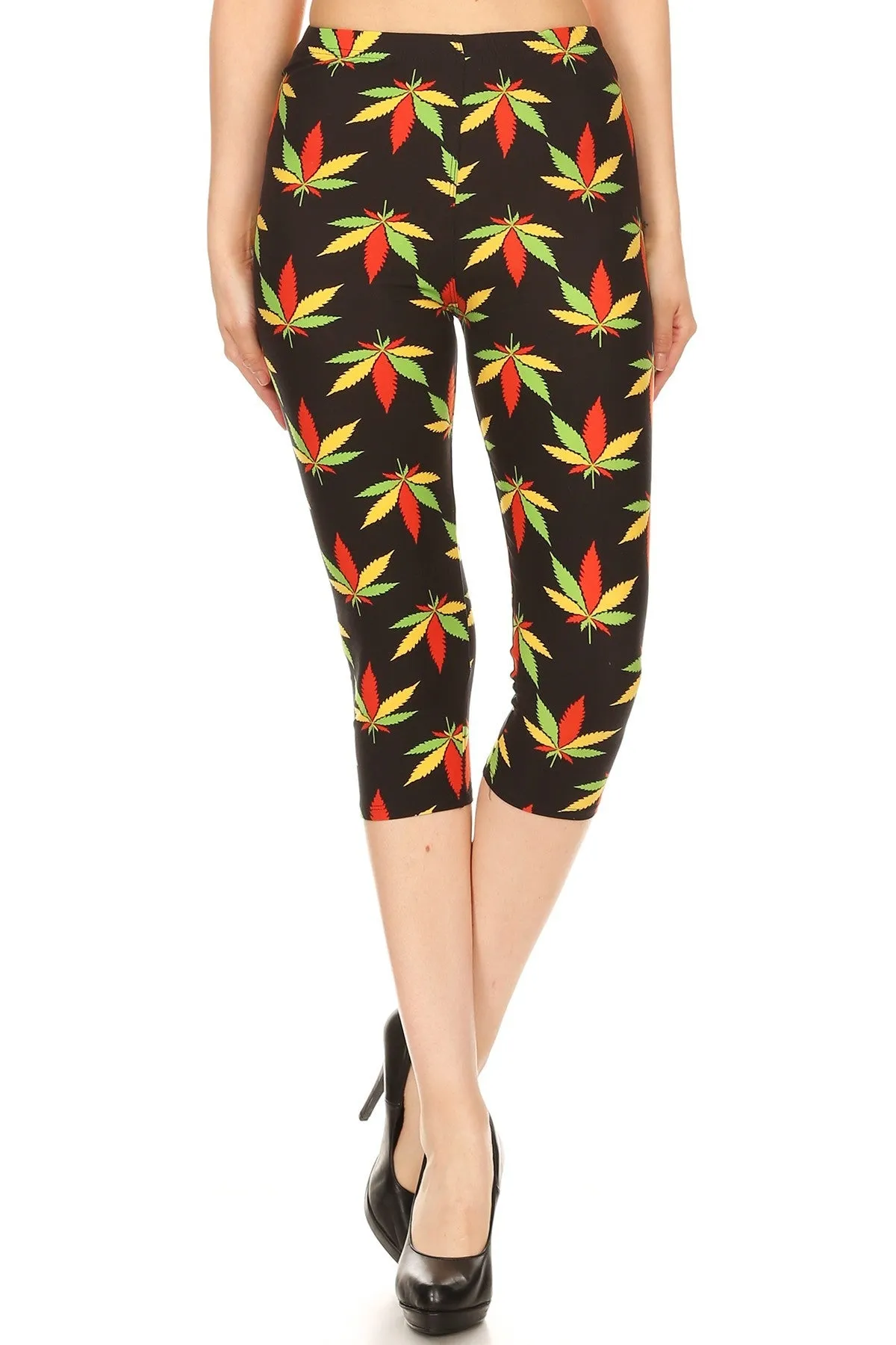 Women's Plus Colorful Leaf Plant Printed Cropped Capri Leggings