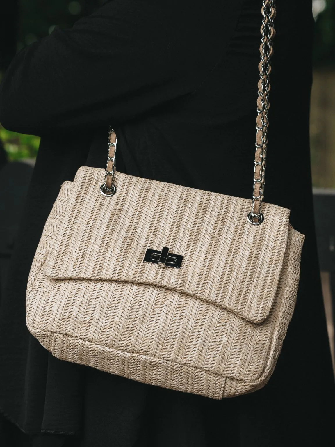 Woven Twist Lock Bag